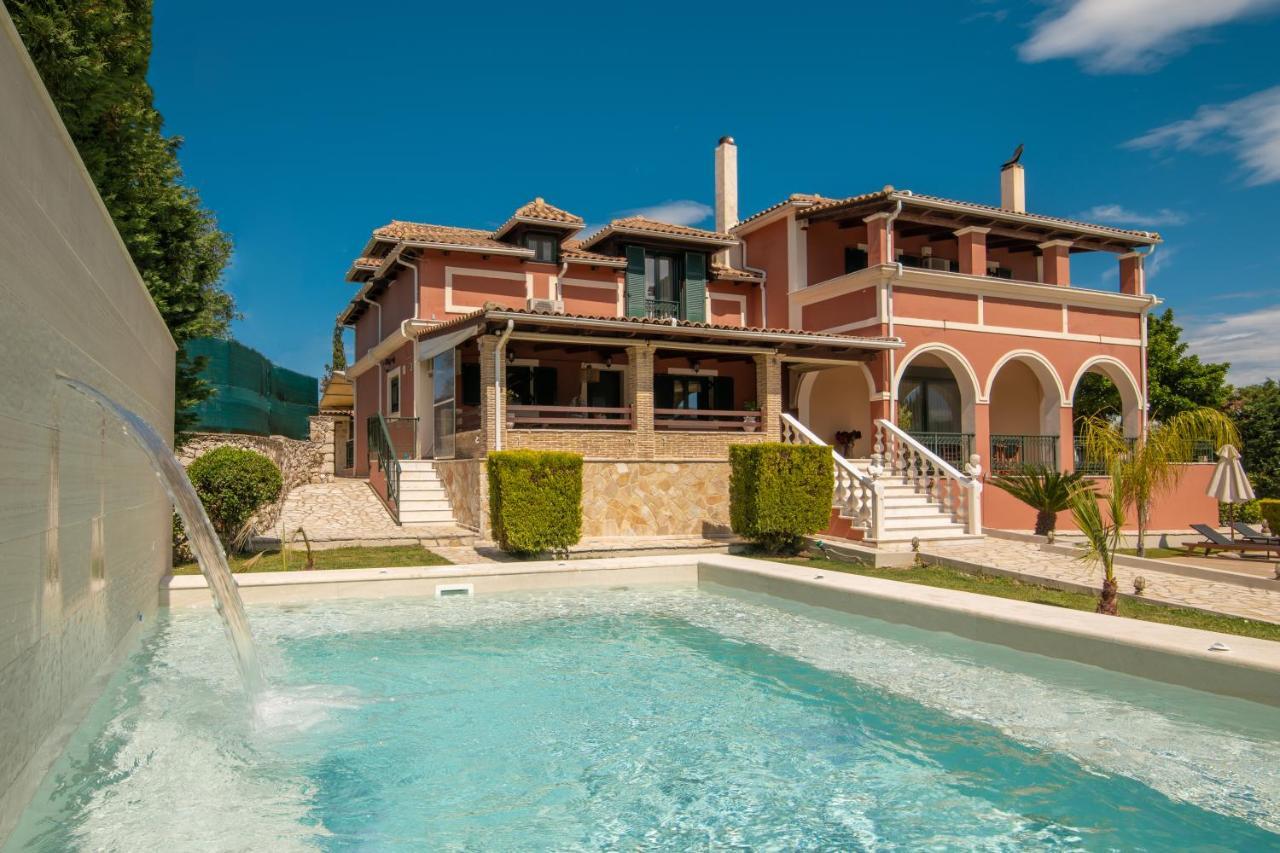Amalthia Villa Mouzákion Buitenkant foto
