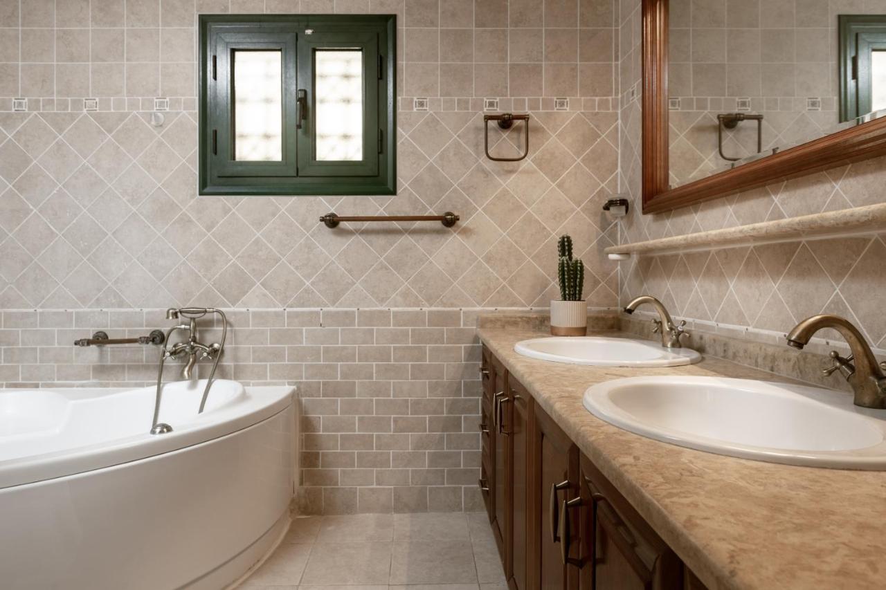 Amalthia Villa Mouzákion Buitenkant foto