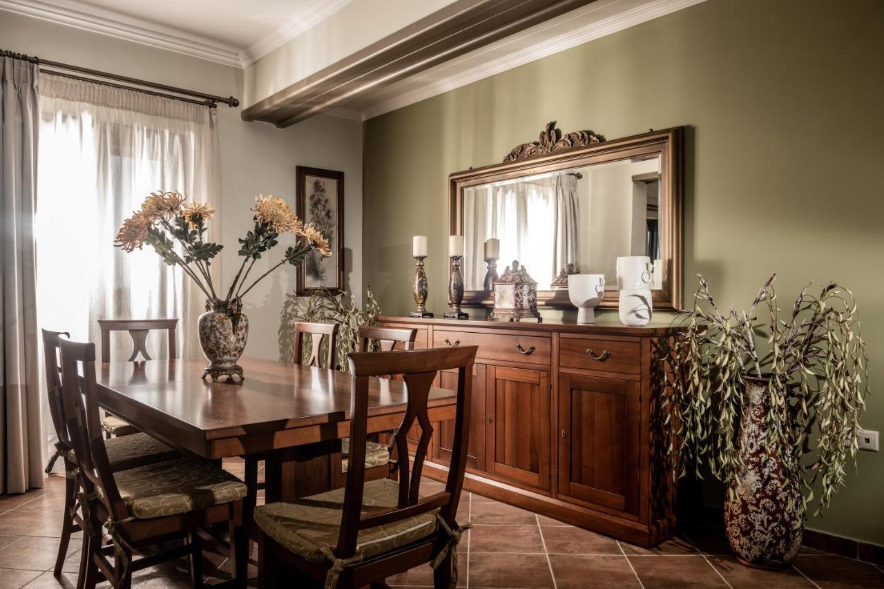 Amalthia Villa Mouzákion Buitenkant foto